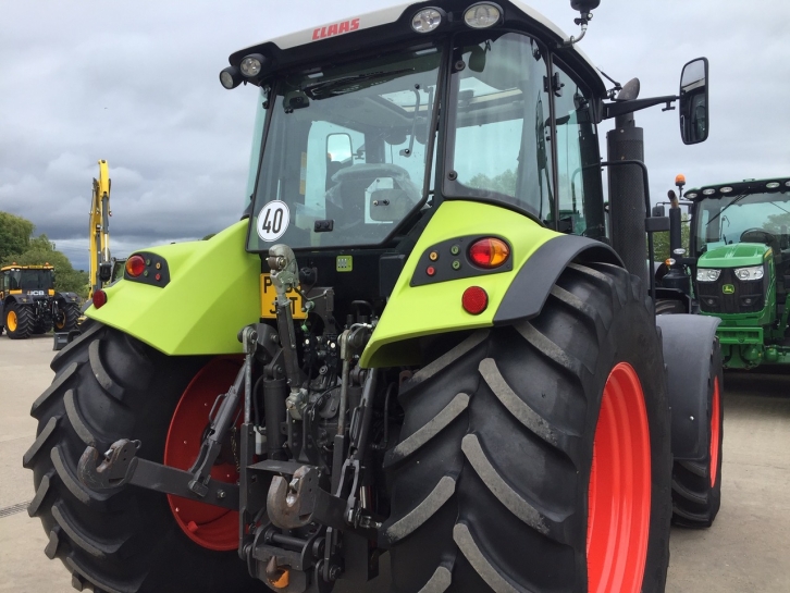 Claas Arion 420 CIS