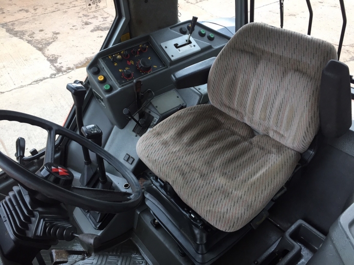 Massey Ferguson 3690
