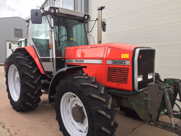 Massey Ferguson 3690