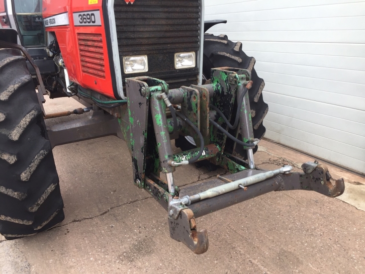 Massey Ferguson 3690