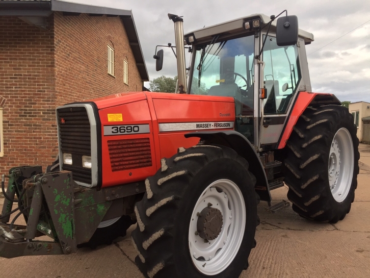 Massey Ferguson 3690