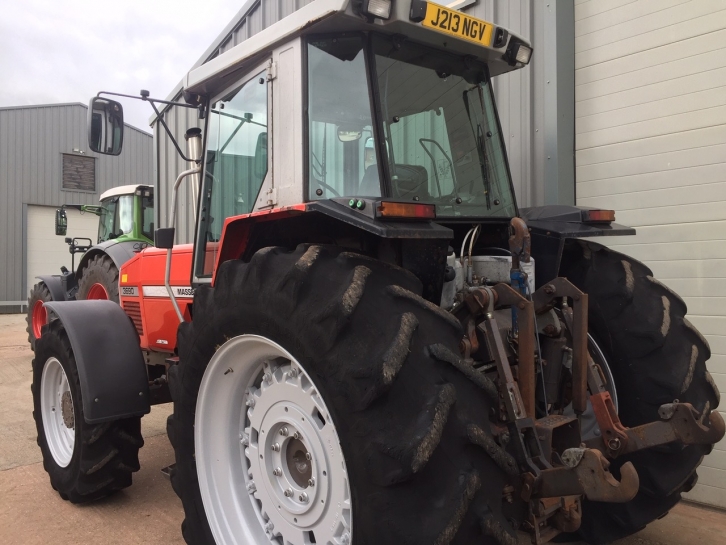 Massey Ferguson 3690
