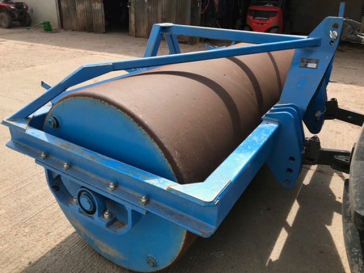 Zagroda ballast roller