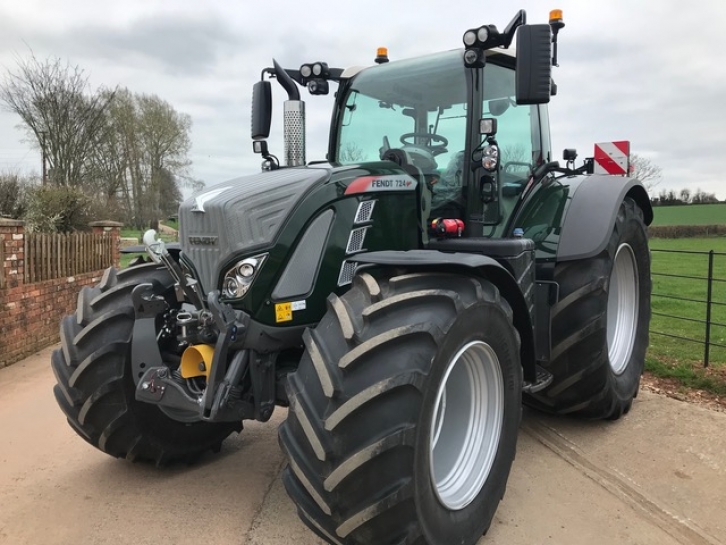 Fendt 724 Profi-Plus