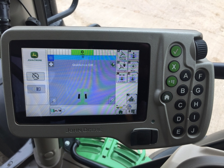 John Deere 6130R
