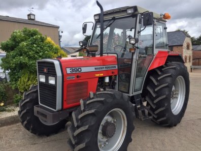 Massey Ferguson 390