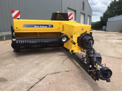 New Holland BC5070 baler