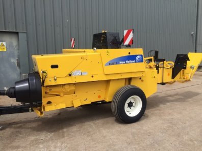 New Holland BC5070 baler