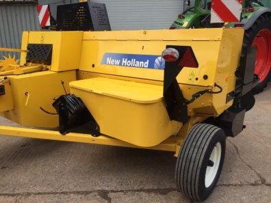 New Holland BC5070 baler