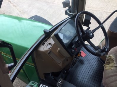 John Deere 6800