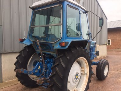 Ford 5600