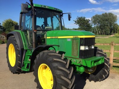 John Deere 6610