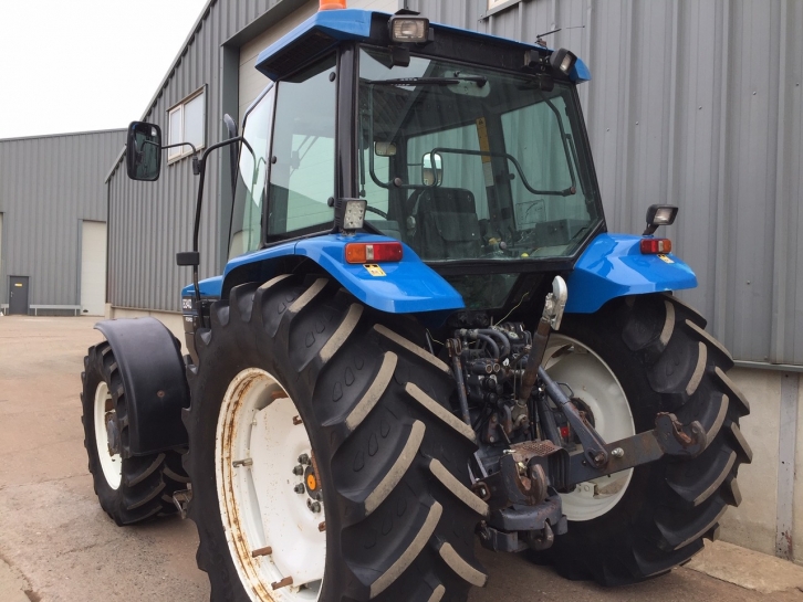 New Holland 8340 SLE