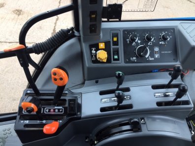 New Holland 8340 SLE
