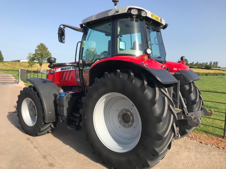 Massey Ferguson 7718 Efficent