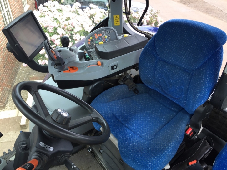New Holland T7.270