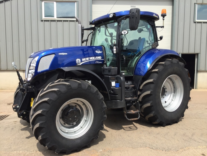 New Holland T7.270