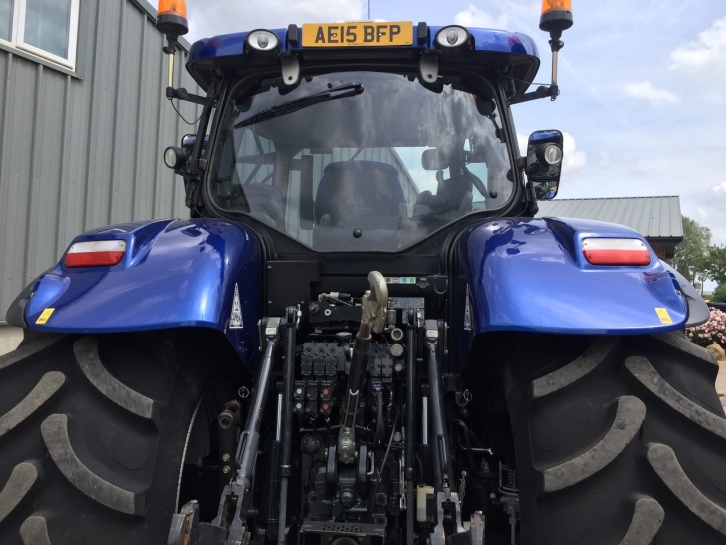 New Holland T7.270