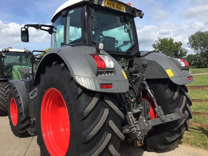 Fendt 828 Profi-Plus