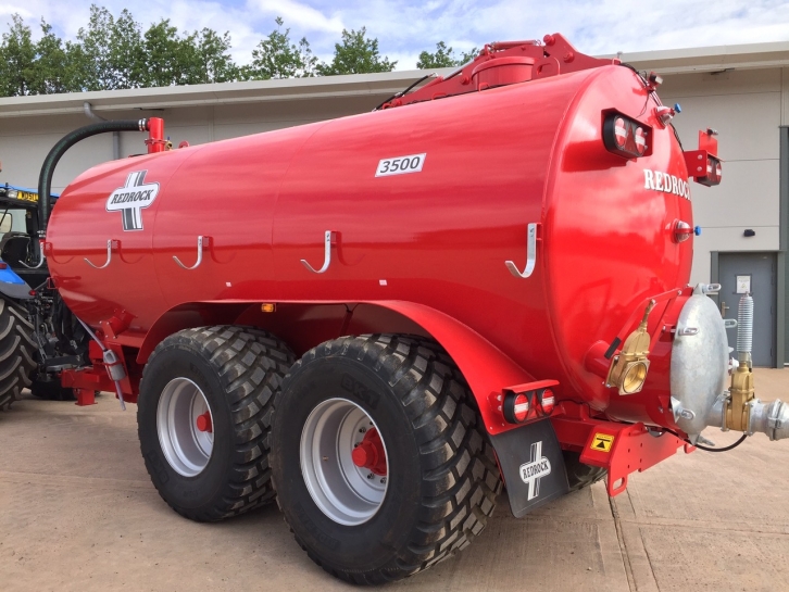 Redrock 3500 Gallon tanker