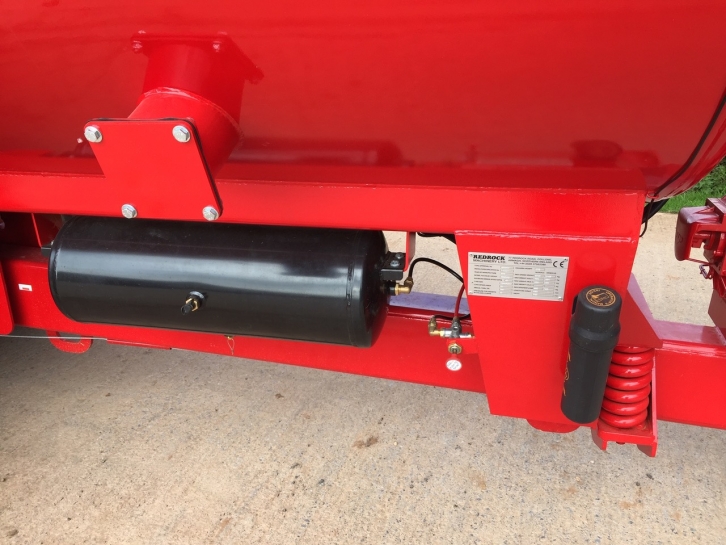 Redrock 3500 Gallon tanker