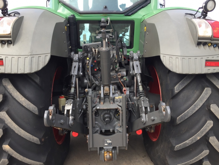 Fendt 824 Profi-Plus