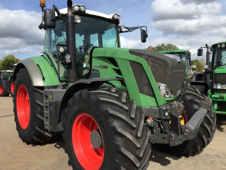 Fendt 824 Profi-Plus