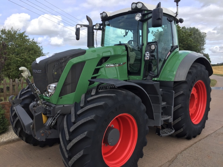 Fendt 824 Profi-Plus