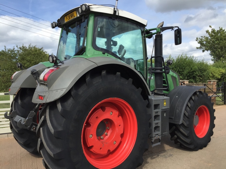 Fendt 824 Profi-Plus