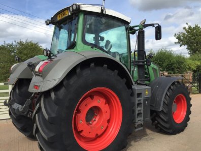 Fendt 824 Profi-Plus