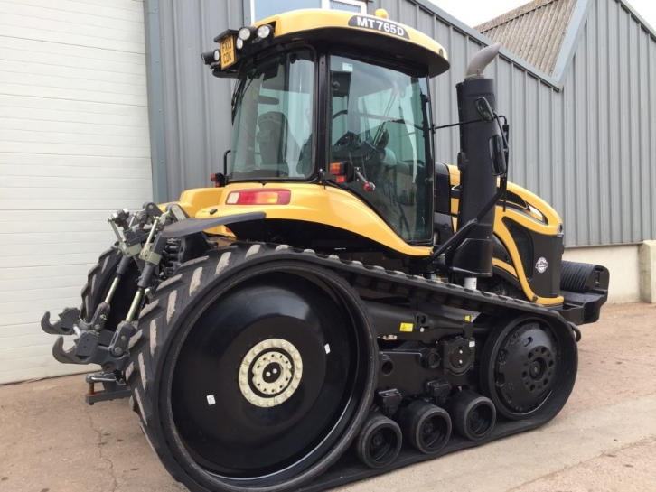 CAT Challenger 765D