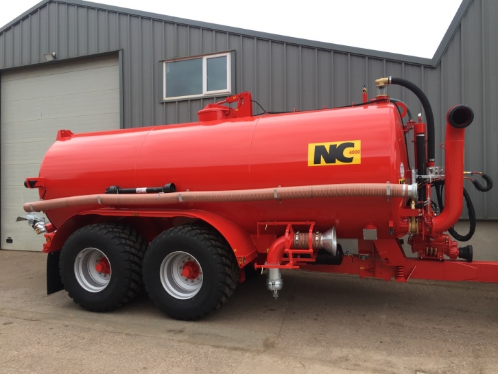 NC 4000 Gallon vacuum tanker