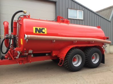 NC 4000 Gallon vacuum tanker