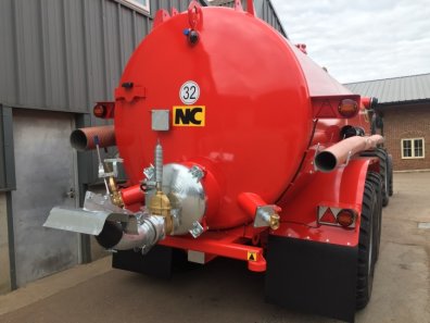 NC 4000 Gallon vacuum tanker