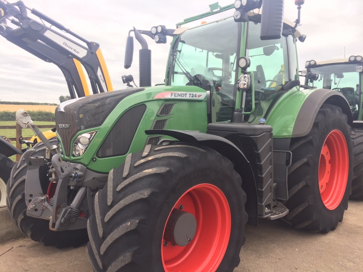 Fendt 724 Profi-Plus