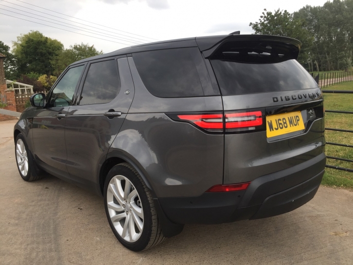 Land Rover Discovery Commercial HSE TD6