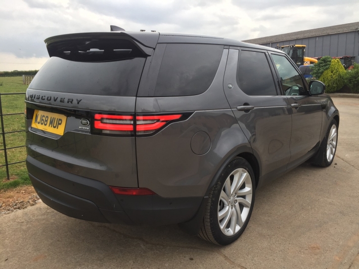 Land Rover Discovery Commercial HSE TD6