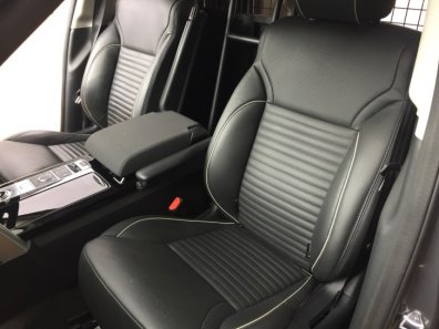 Land Rover Discovery Commercial HSE TD6