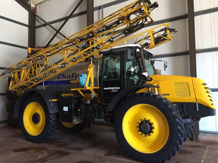 Chafer Multidrive 6185 demount sprayer 4000 Litre