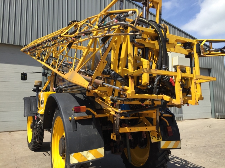 Chafer Multidrive 6185 demount sprayer 4000 Litre