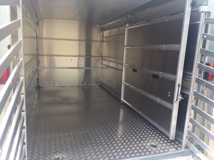 Ifor Williams TA510 12ft cattle trailer