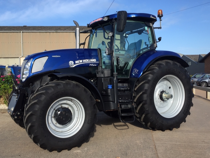 New Holland T7.270 Blue Power