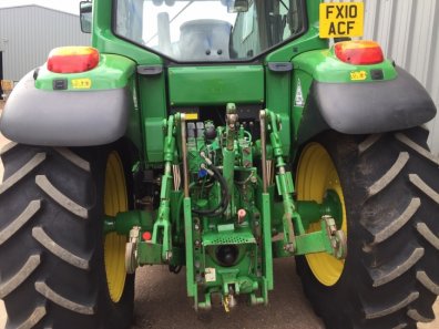 John Deere 6630