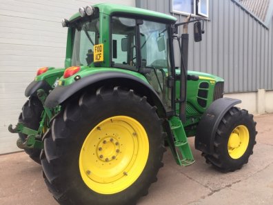 John Deere 6630