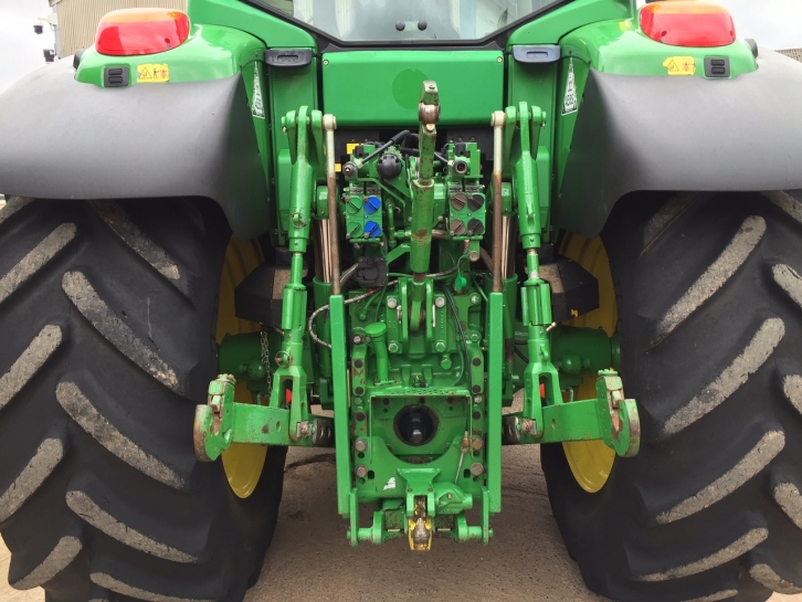 John Deere 6930