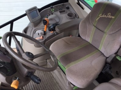 John Deere 6930