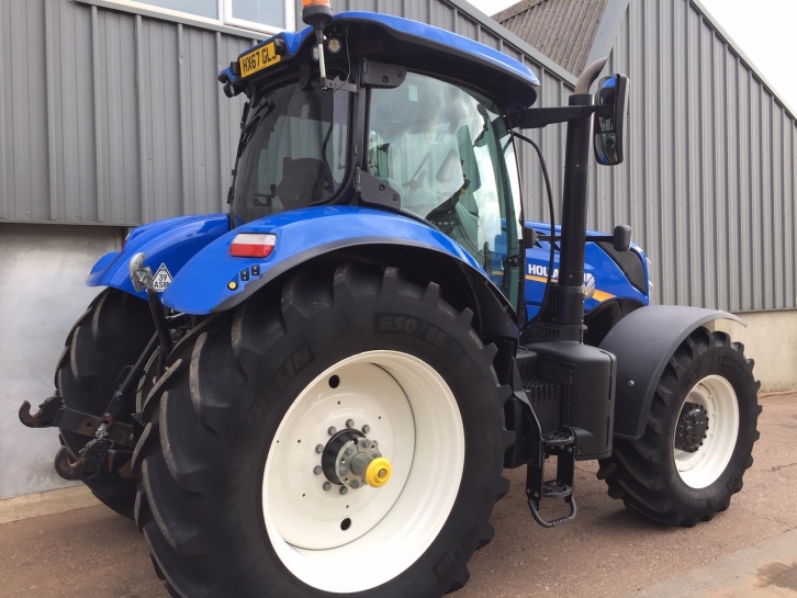 New Holland T7.270