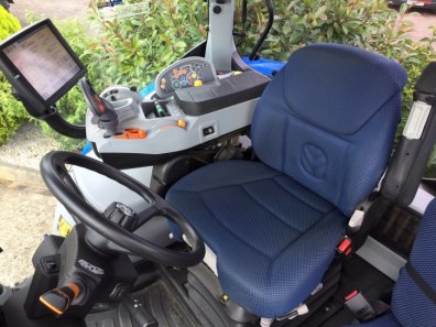 New Holland T7.270
