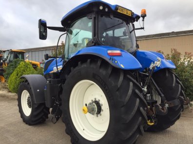 New Holland T7.270
