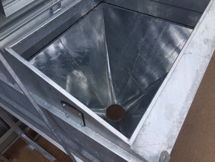 Condon 8 Ton feed bin